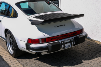 1986 Porsche 911 Carrera 