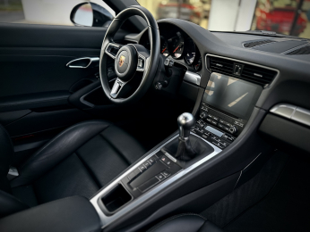 2019 Porsche Carrera coupe 7 speed trans