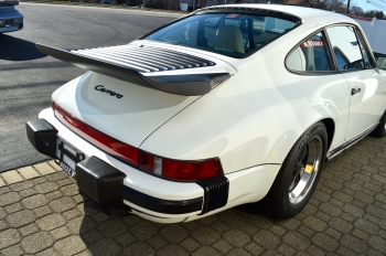 1988 Porsche  Carrera 