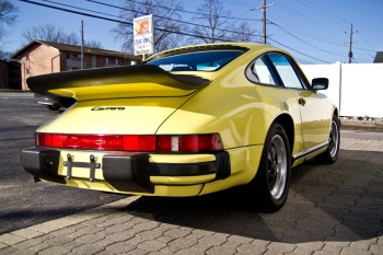 1988 Porsche 911 Carrera 3.2 G50 coupe