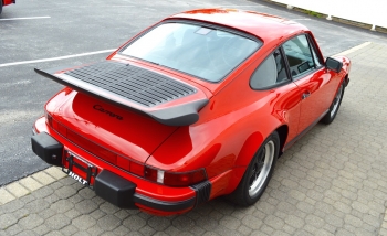 1988 Porsche Carrera 3.2, Coupe (31K)