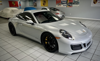 2018 Porsche Carrera 4 GTS Manual