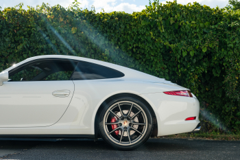 2015 Porsche 911 Carrera 4S