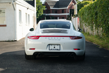 2015 Porsche 911 Carrera 4S