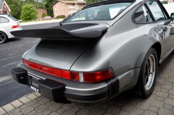 1987 Porsche  911 Carrera 