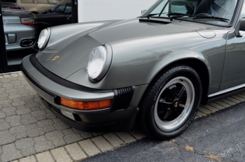 1987 Porsche  911 Carrera 