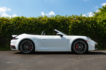 2020 Porsche 911 Carrera Cabriolet