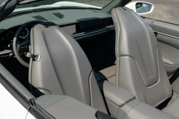 2020 Porsche 911 Carrera Cabriolet
