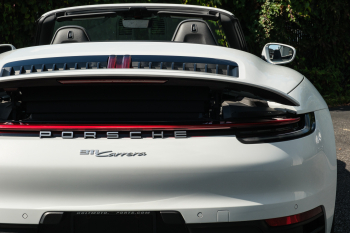 2020 Porsche 911 Carrera Cabriolet