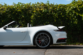2020 Porsche 911 Carrera Cabriolet