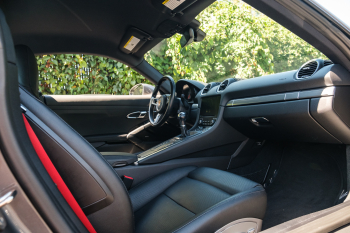 2018 Porsche Cayman S Manual trans