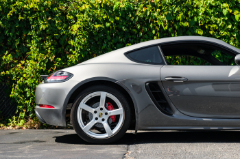 2018 Porsche Cayman S Manual trans