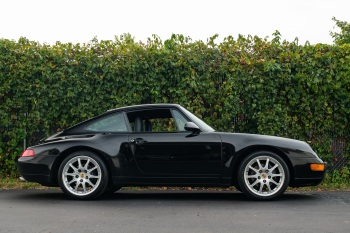 1997 Porsche 911 (993) C2 Carrera Coupe