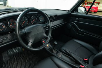 1997 Porsche 911 (993) C2 Carrera Coupe