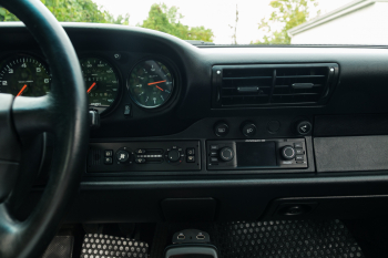 1997 Porsche 911 (993) C2 Carrera Coupe