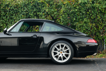 1997 Porsche 911 (993) C2 Carrera Coupe