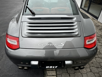2010 Porsche Carrera S 17,500 miles