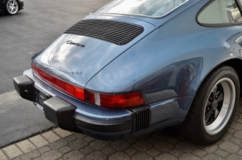 1989 Porsche  911 Carrera 