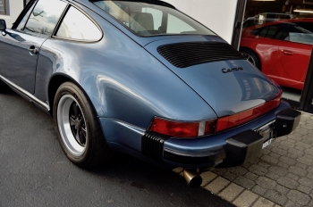 1989 Porsche  911 Carrera 