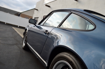 1989 Porsche  911 Carrera 